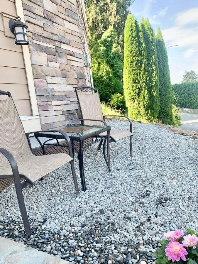 צ'יליוואק Mountain Retreat 3 Bedroom Garden House Near Heritage Park, Coliseum , Hwy 1, Fishing, Cultus Lake מראה חיצוני תמונה