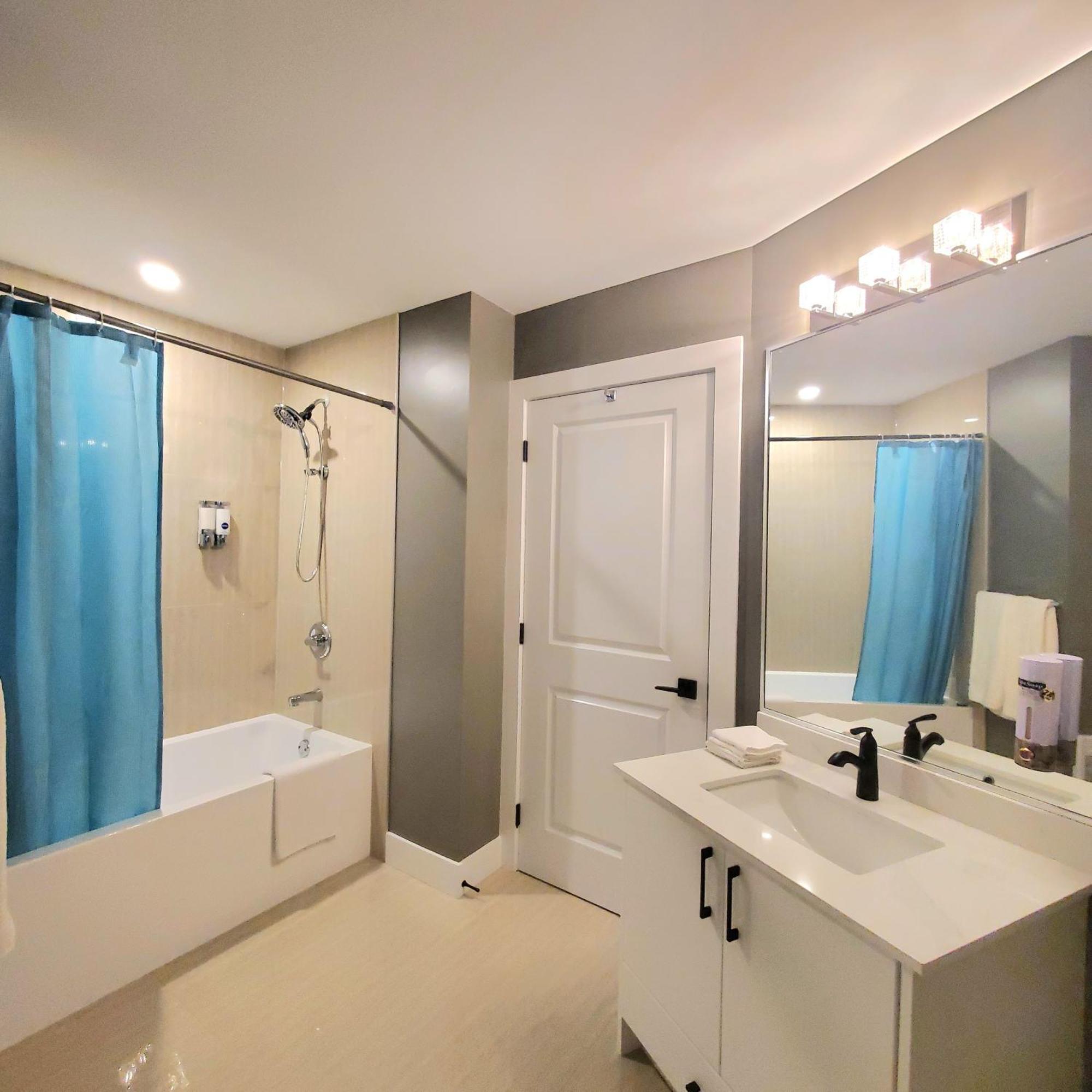 צ'יליוואק Mountain Retreat 3 Bedroom Garden House Near Heritage Park, Coliseum , Hwy 1, Fishing, Cultus Lake מראה חיצוני תמונה